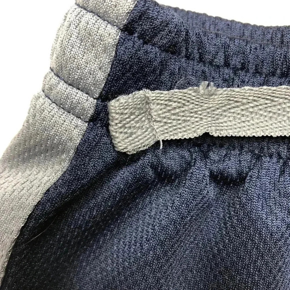 Garanimals Blue & Grey Shorts Size 3T - Picture 6 of 15